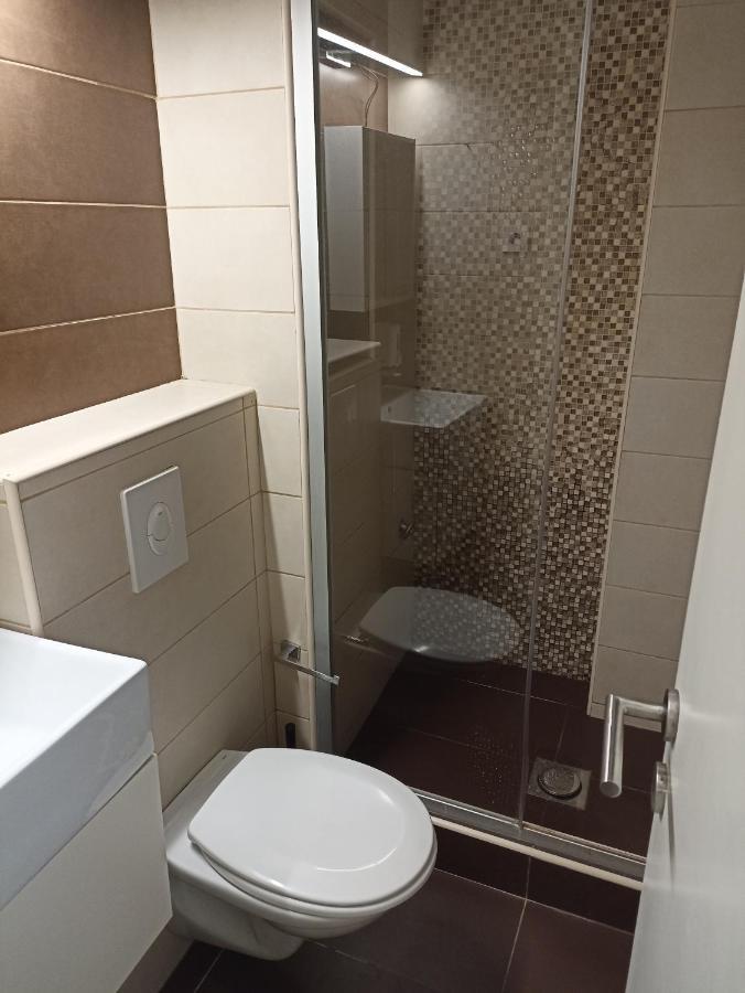 Apartamento Alex 3 Belgrado Exterior foto